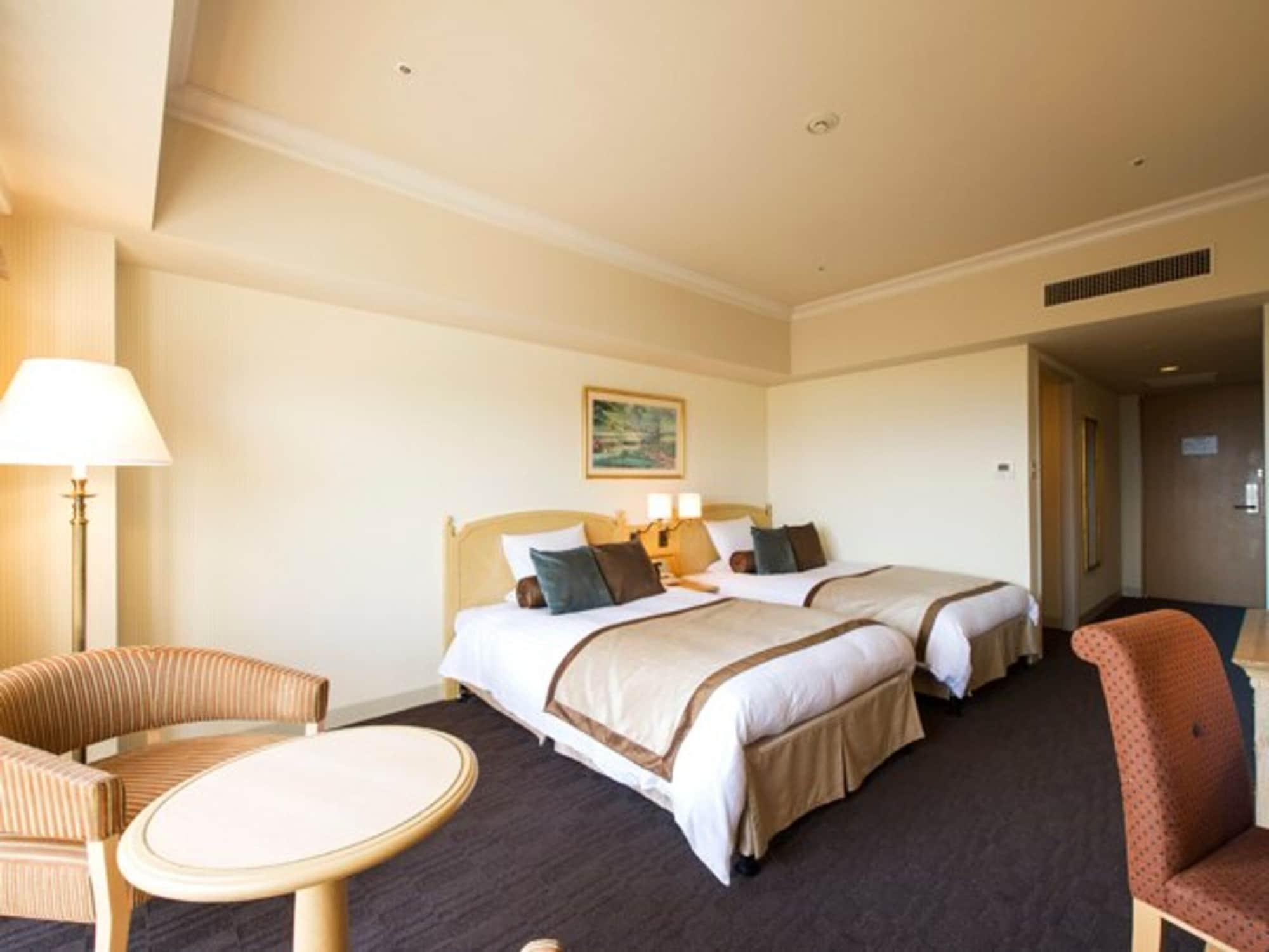 Hotel Okura Jr Huis Ten Bosch Sasebo Dış mekan fotoğraf A room at the hotel