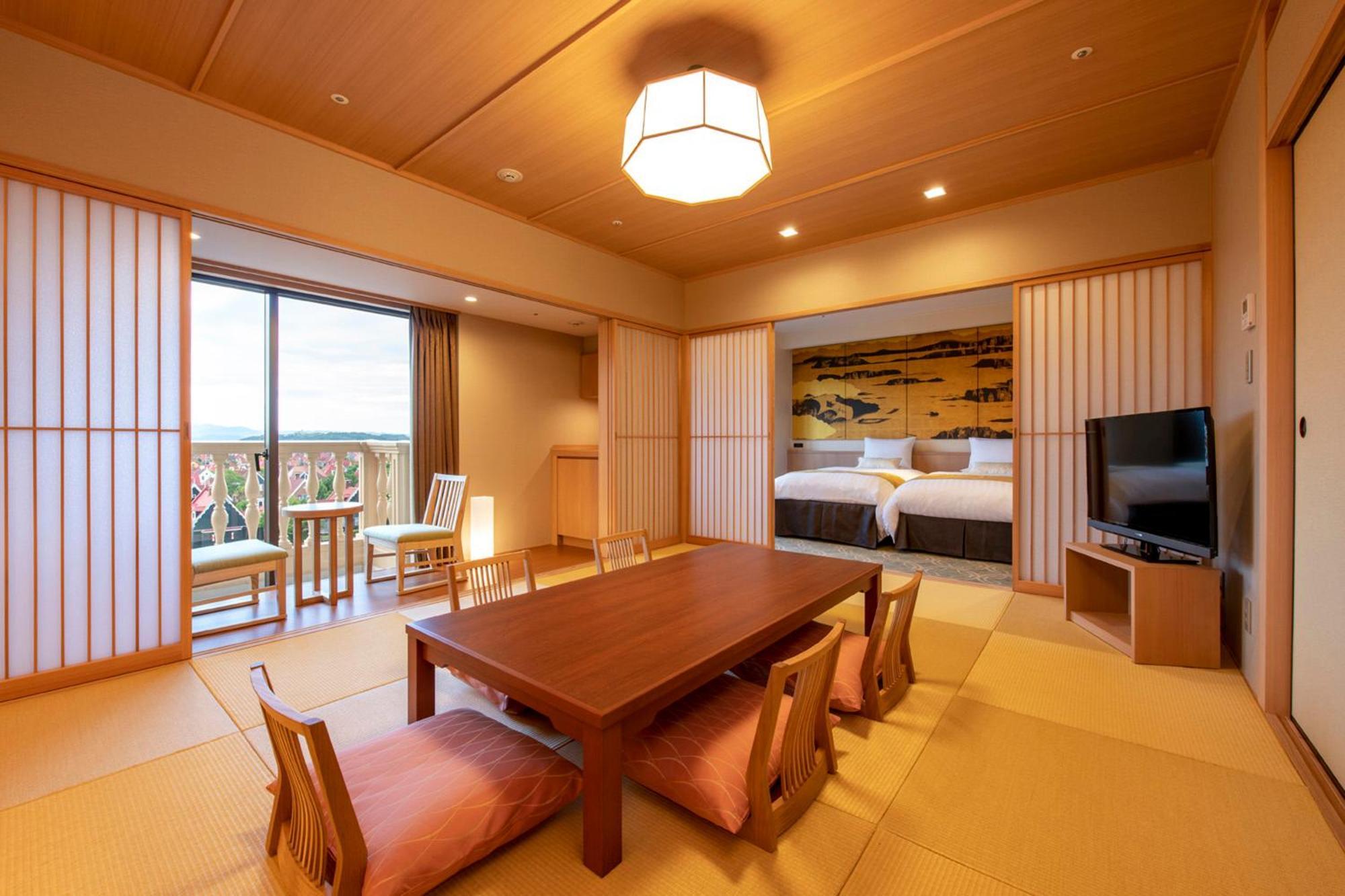 Hotel Okura Jr Huis Ten Bosch Sasebo Dış mekan fotoğraf A Japanese-style room at the hotel
